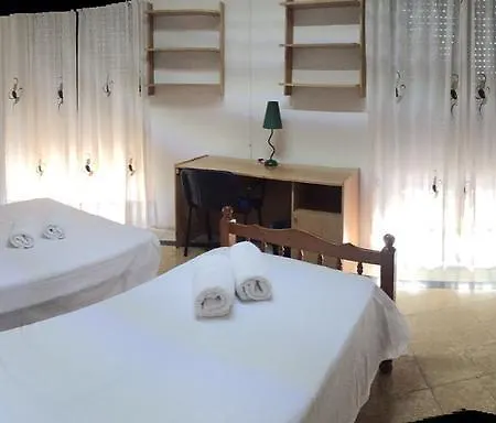 Residencia De Estudiantes Santo Domingo Maison d'hôtes Huesca