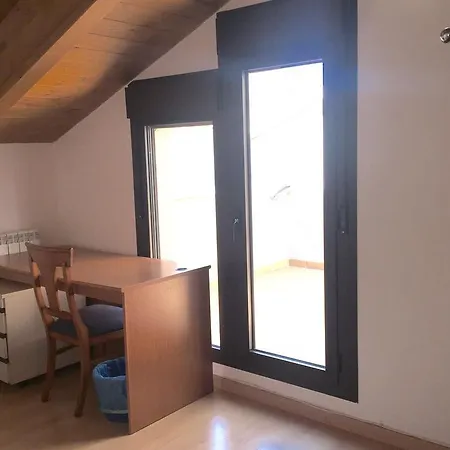 Residencia De Estudiantes Santo Domingo *